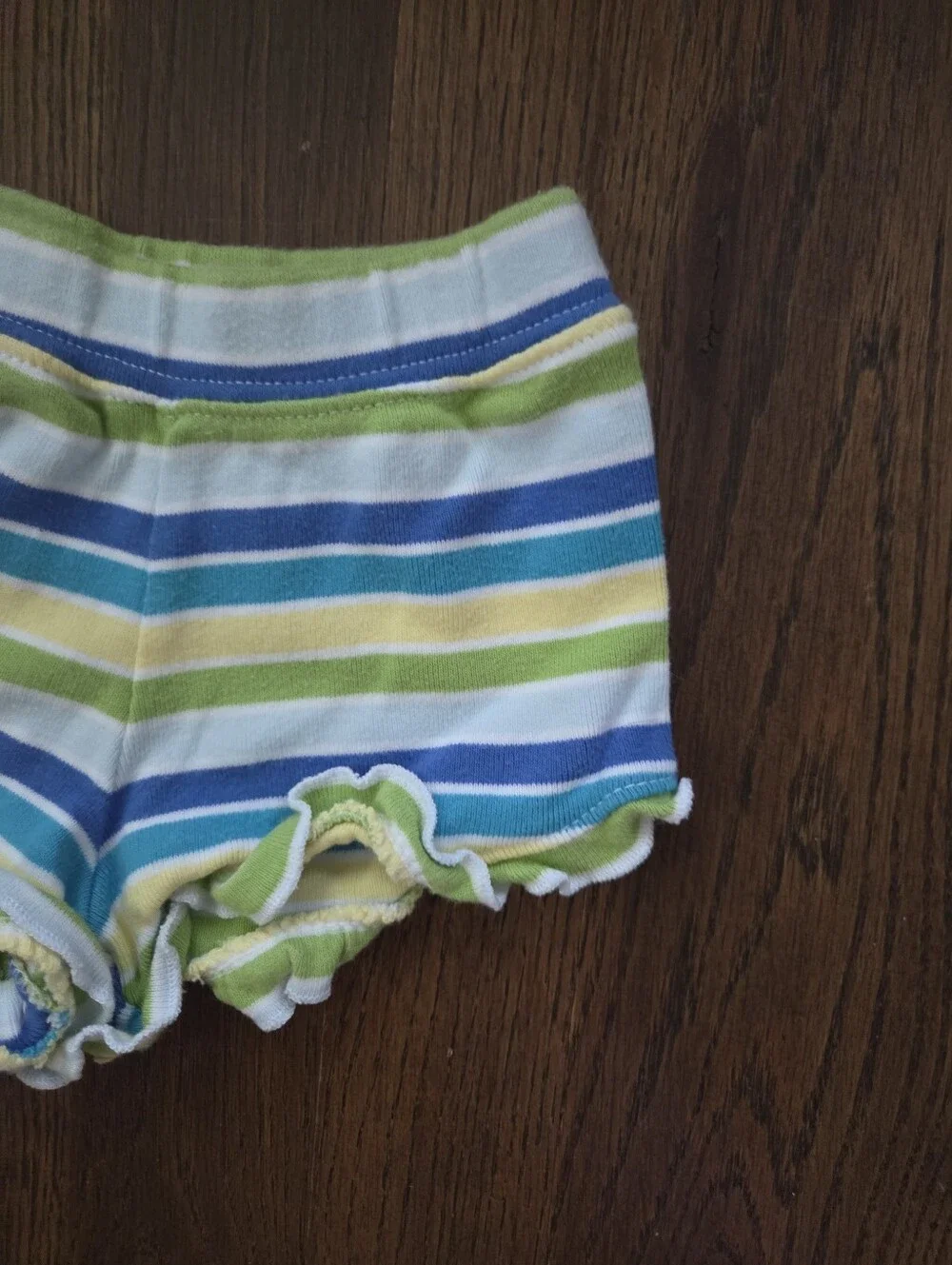 Gymboree Girls 3/6M Knit Striped Shorts